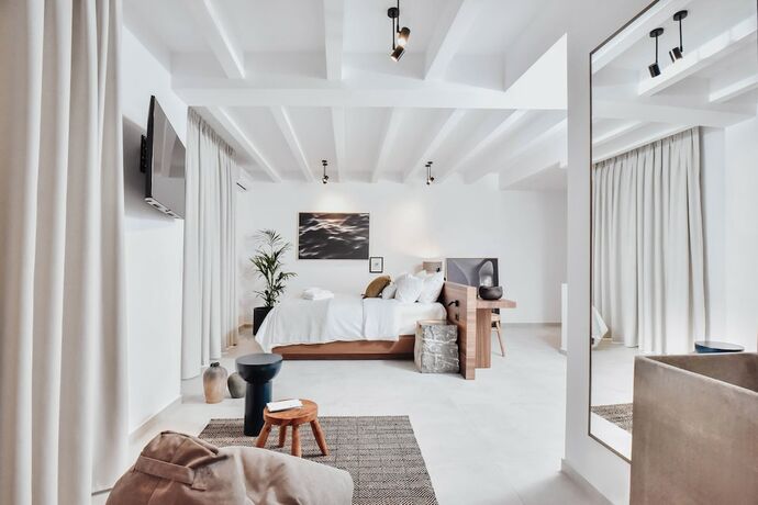 Imagen de la habitación del Hotel Ikaros Suites. Foto 18