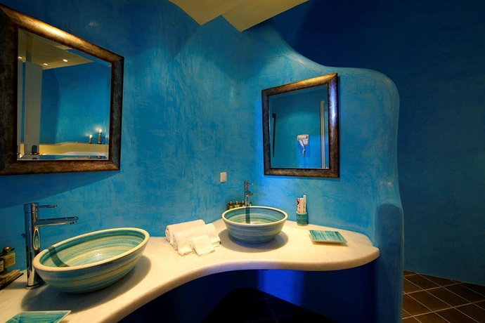 Imagen de la habitación del Hotel Ikastikies Suites. Foto 2