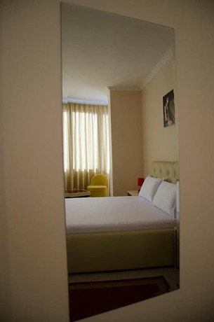 Imagen de la habitación del Hotel Ikea, Kam&euml;z. Foto 19