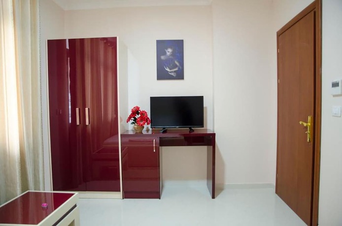 Imagen general del Hotel Ikea, Kamëz. Foto 1