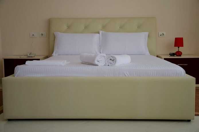 Imagen general del Hotel Ikea, Kam&euml;z. Foto 11