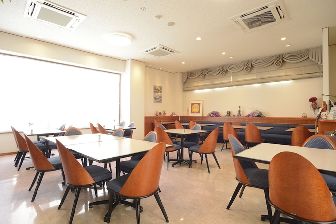 Imagen del bar/restaurante del Hotel Iki Marina. Foto 5