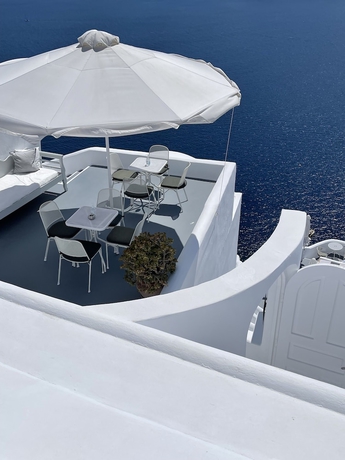 Imagen de los interiores del Hotel Ikies Santorini. Foto 19