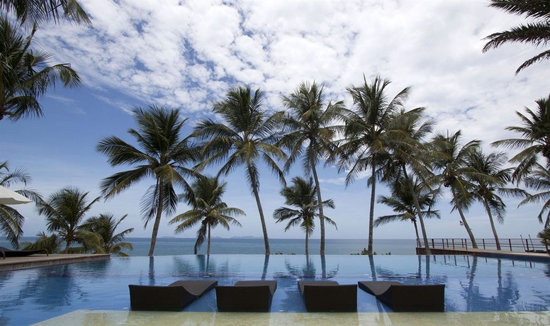 Imagen de la piscina del Hotel Ikin Margarita. Foto 14