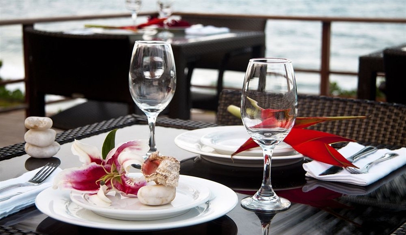 Imagen del bar/restaurante del Hotel Ikin Margarita. Foto 4