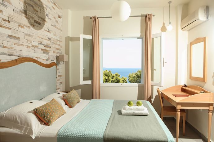Imagen de la habitación del Hotel Ikion Eco Boutique, Al&oacute;nnisos. Foto 9