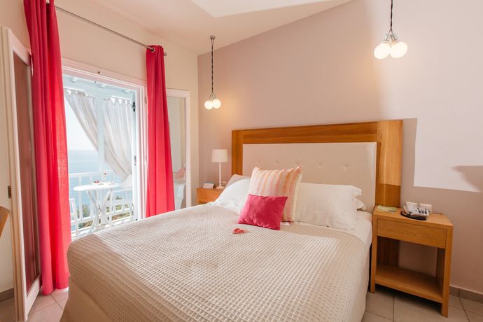 Imagen de la habitación del Hotel Ikion Eco Boutique, Al&oacute;nnisos. Foto 16