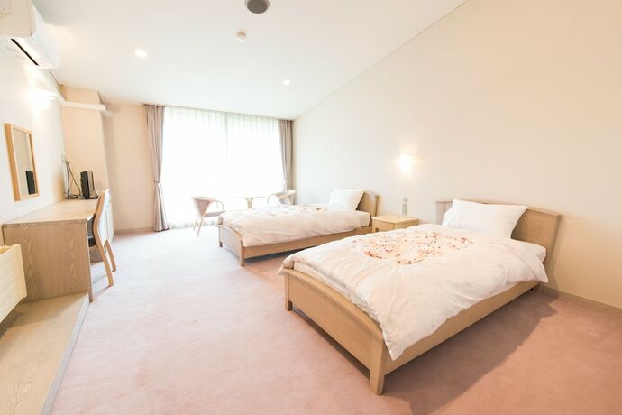 Imagen de la habitación del Hotel Ikoi Villa. Foto 17