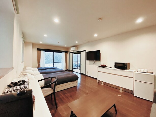 Imagen de la habitación del Hotel Ikoi Villa. Foto 20