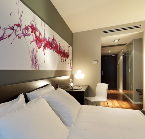 Imagen de la habitación del Hotel Ikonik Lex. Foto 4