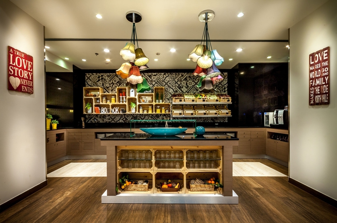 Imagen del bar/restaurante del Hotel Ikonik Parlament. Foto 5