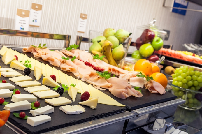 Imagen del bar/restaurante del Hotel Ikonik Ramblas. Foto 7