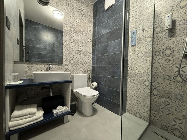 Imagen general del Hotel Ikonik Spa Panzi&oacute;. Foto 1