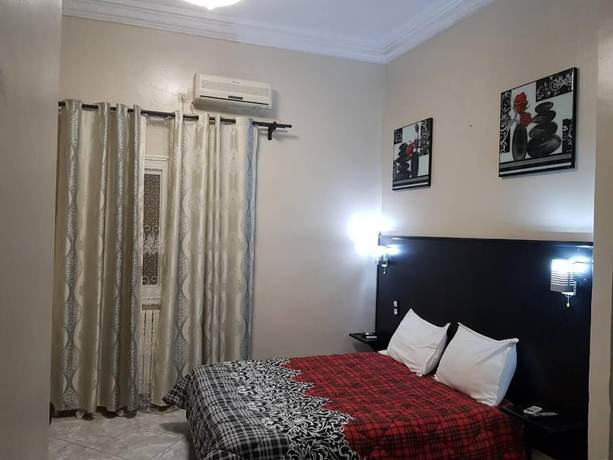 Imagen de la habitación del Hotel Ikram Oran. Foto 4