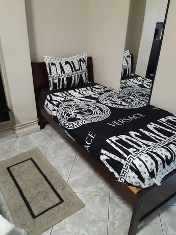 Imagen de la habitación del Hotel Ikram Oran. Foto 7