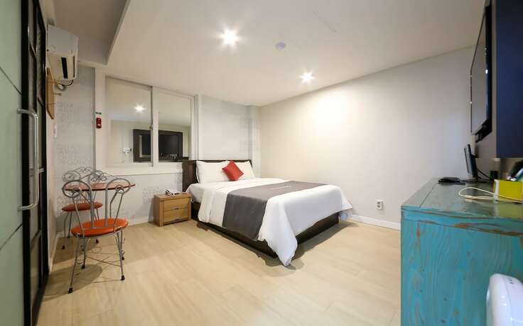 Imagen de la habitación del Hotel Iksan Banditburi. Foto 18