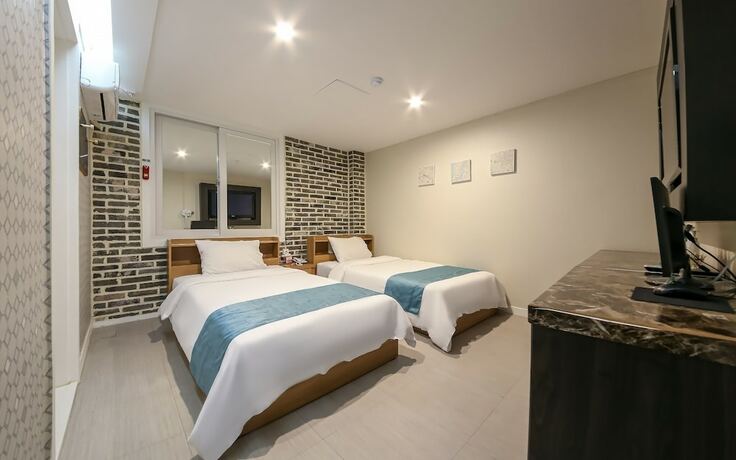 Imagen de la habitación del Hotel Iksan Banditburi. Foto 20