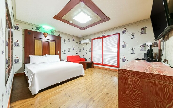 Imagen general del Hotel Iksan Bee. Foto 11