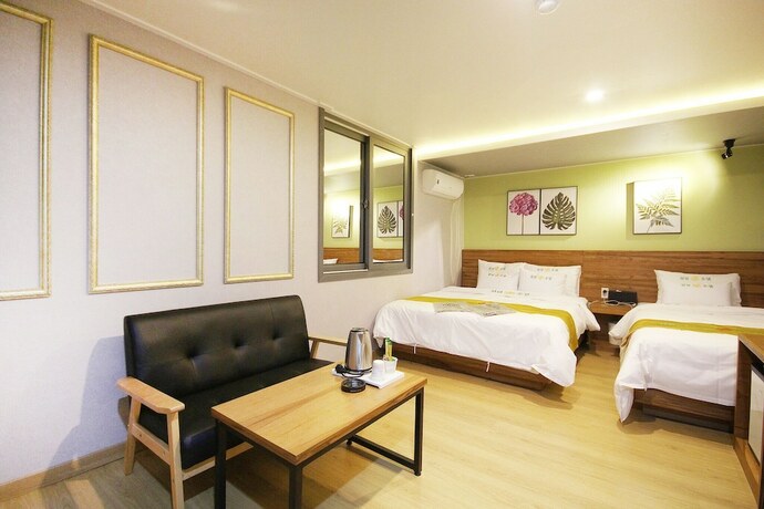 Imagen de la habitación del Hotel Iksan Healing. Foto 19