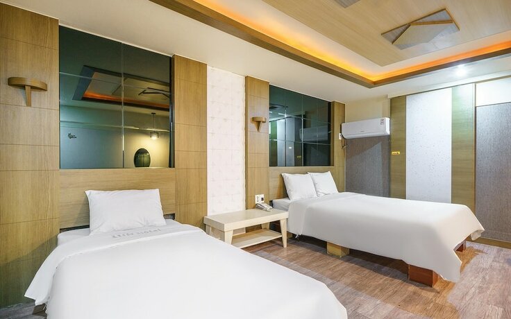 Imagen general del Hotel Iksan Inn. Foto 1