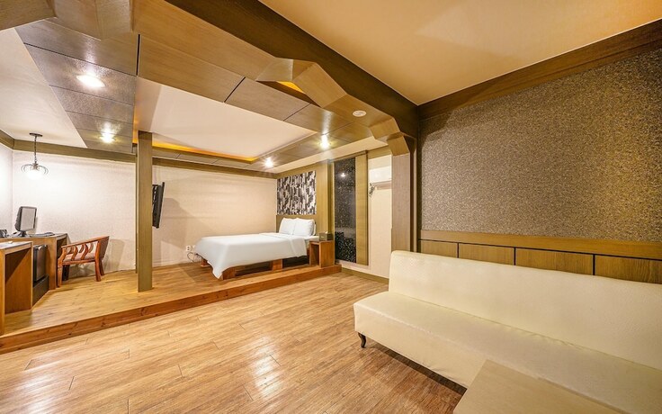 Imagen de la habitación del Hotel Iksan Inn. Foto 15