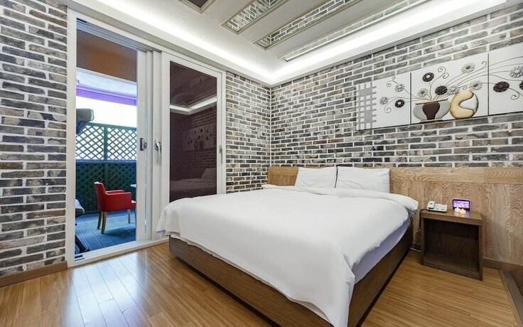 Imagen general del Hotel Iksan Jaja. Foto 5