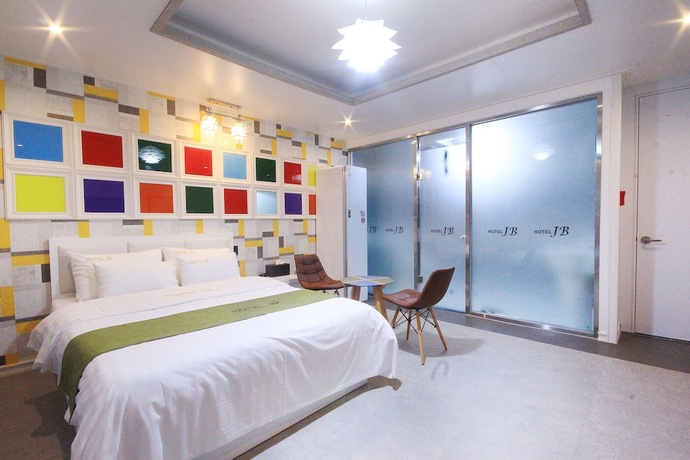 Imagen general del Hotel Iksan Jb. Foto 7