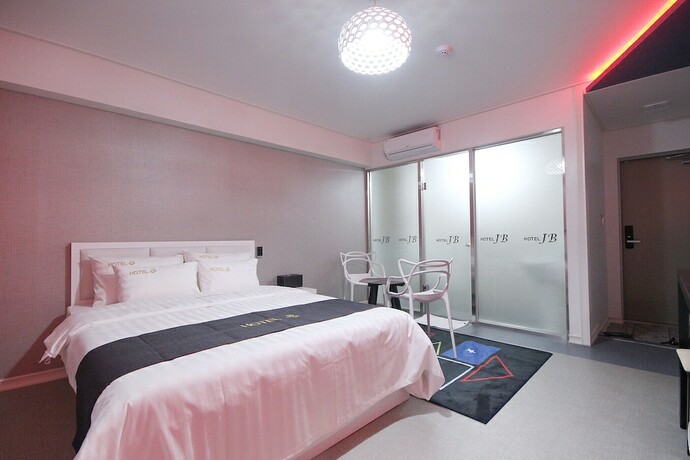 Imagen general del Hotel Iksan Jb. Foto 18