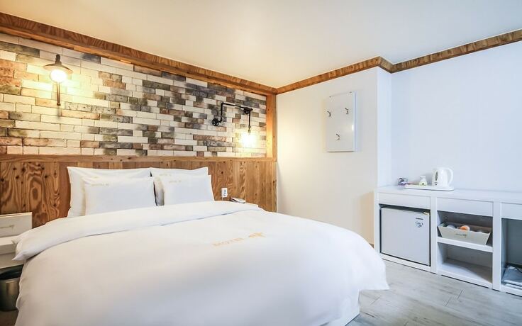 Imagen de la habitación del Hotel Iksan Jjak. Foto 19