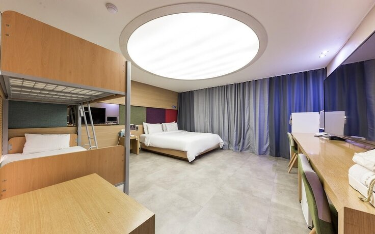 Imagen de la habitación del Hotel Iksan K 123. Foto 20