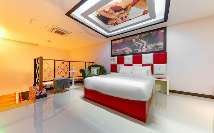 Imagen general del Hotel Iksan Luxury. Foto 7