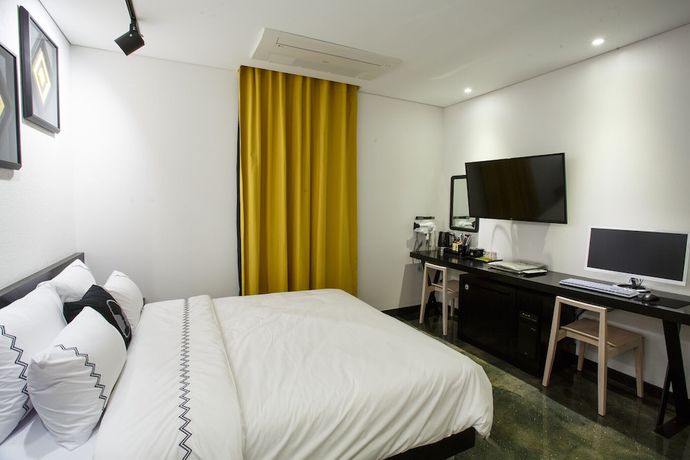 Imagen de la habitación del Hotel Iksan Mari. Foto 12