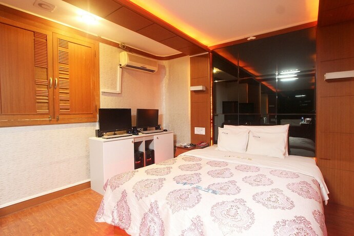 Imagen general del Hotel Iksan N Parktel. Foto 4