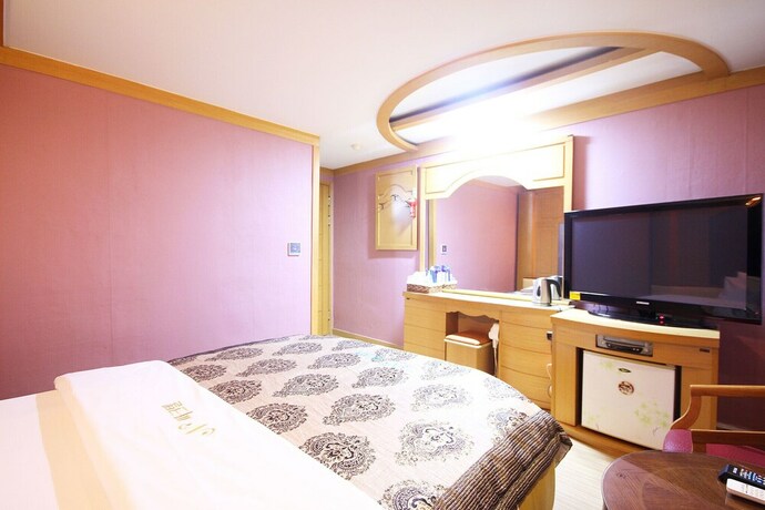 Imagen general del Hotel Iksan N Parktel. Foto 15