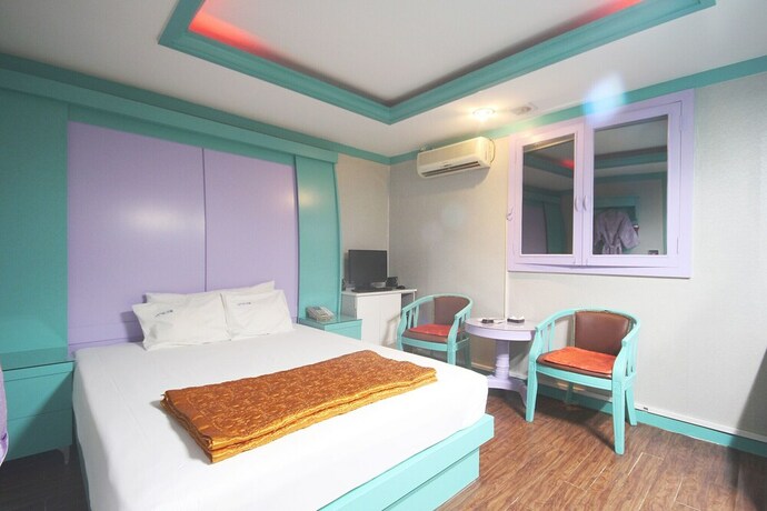 Imagen de la habitación del Hotel Iksan N Parktel. Foto 31
