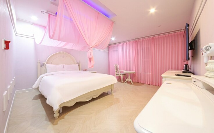 Imagen de la habitación del Hotel Iksan Olive. Foto 25