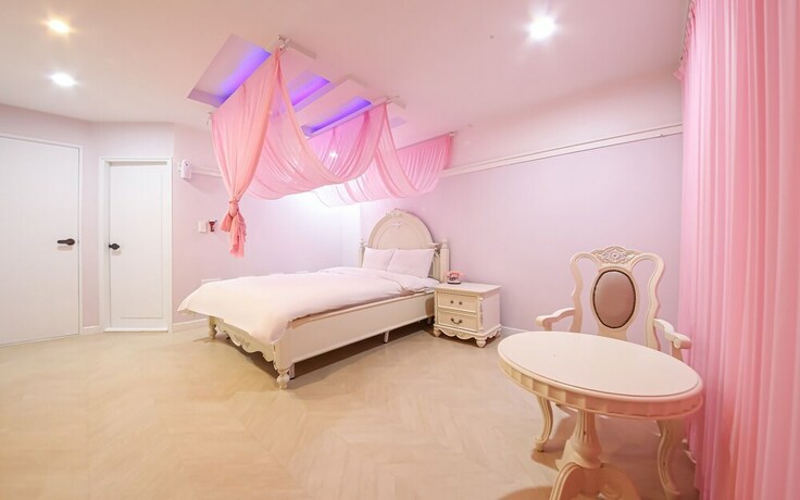 Imagen de la habitación del Hotel Iksan Olive. Foto 28