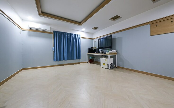 Imagen de la habitación del Hotel Iksan Olive. Foto 29