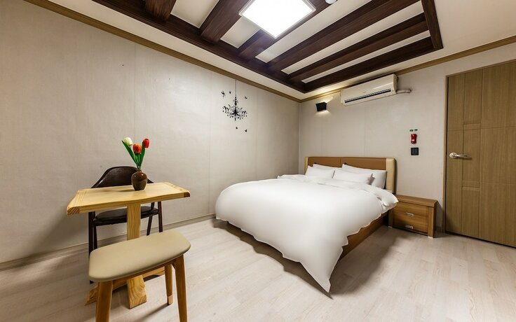 Imagen general del Hotel Iksan Rest. Foto 1