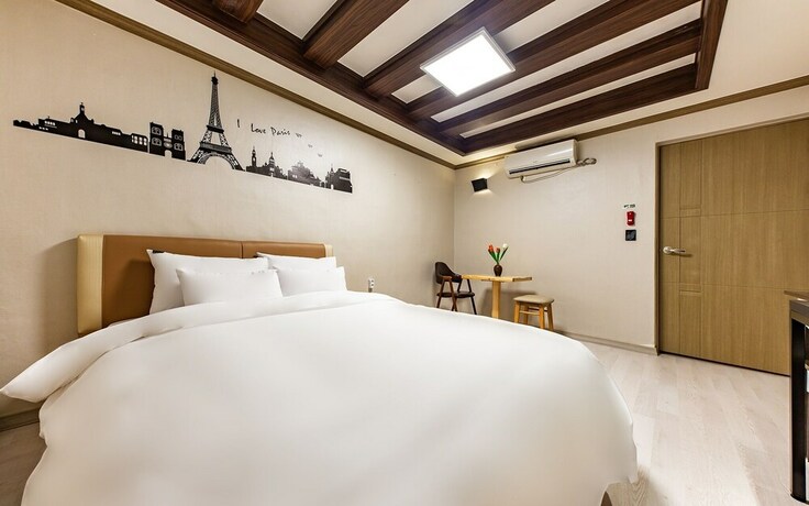 Imagen general del Hotel Iksan Rest. Foto 13