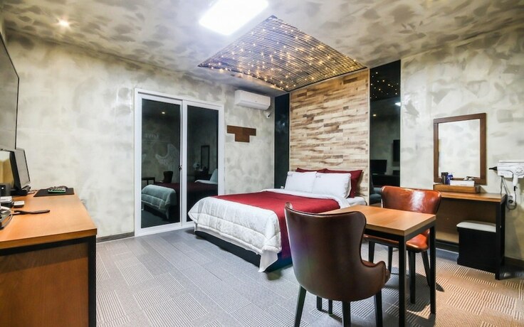 Imagen general del Hotel Iksan Rings. Foto 4