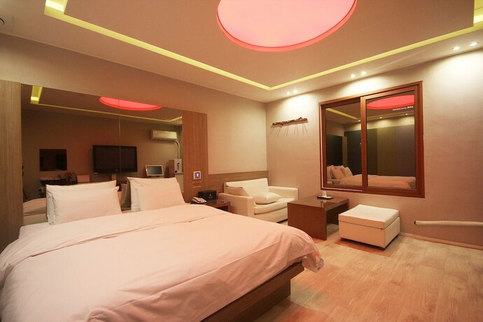 Imagen de la habitación del Hotel Iksan Shilla. Foto 27
