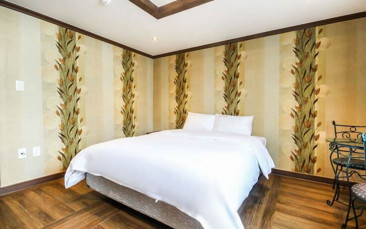 Imagen de la habitación del Hotel Iksan Sinseong. Foto 14