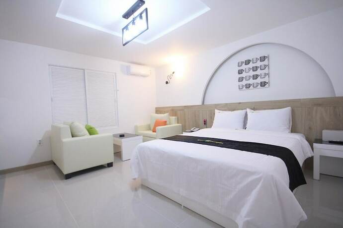 Imagen de la habitación del Hotel Iksan Vitamin. Foto 19