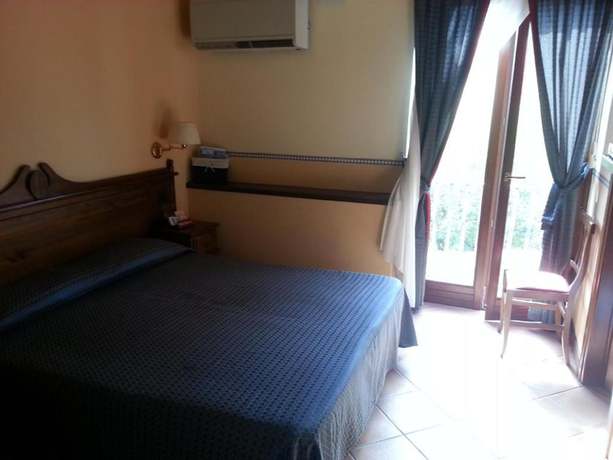 Imagen de la habitación del Hotel Il Barocco. Foto 9