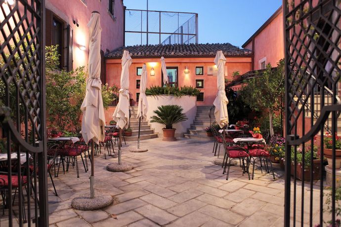 Imagen general del Hotel Il Barocco. Foto 1