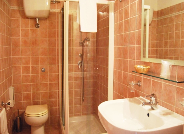 Imagen de la habitación del Hotel Il Borghetto Beach Club Resort. Foto 13