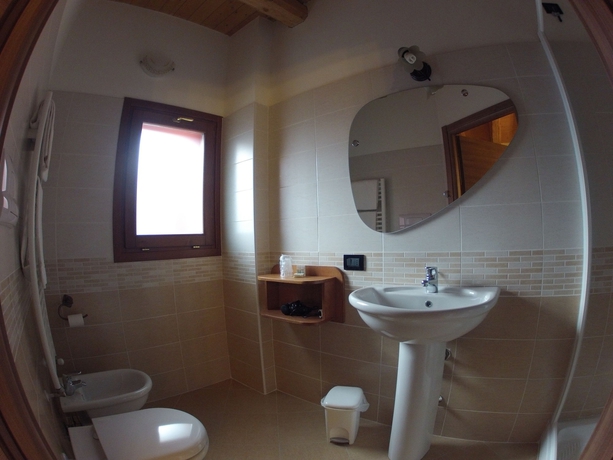 Imagen de la habitación del Hotel Il Borghetto. Foto 9