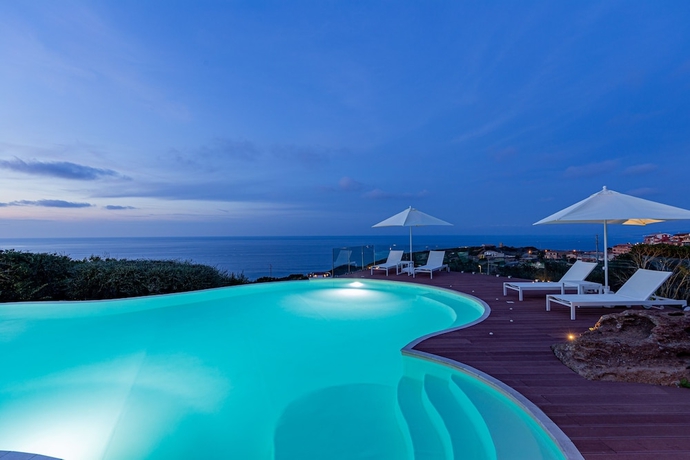 Imagen de la piscina del Hotel Il Borgo BagaBaga - Exclusive Country Retreat. Foto 18