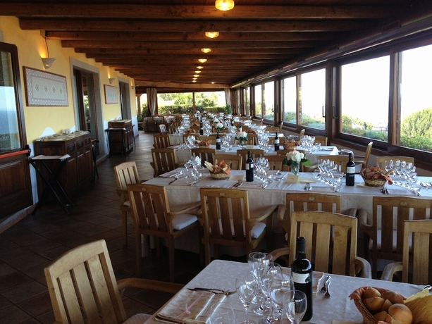 Imagen del bar/restaurante del Hotel Il Borgo BagaBaga - Exclusive Country Retreat. Foto 2